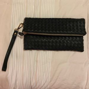 Black clutch